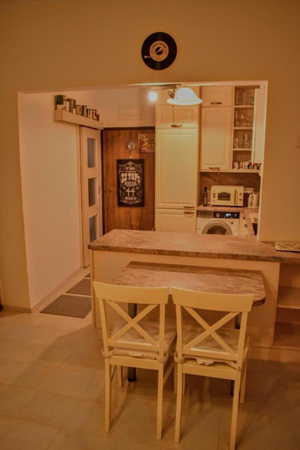 Old Town Bratislava 1Bdr Private Parking Apartment Exterior photo